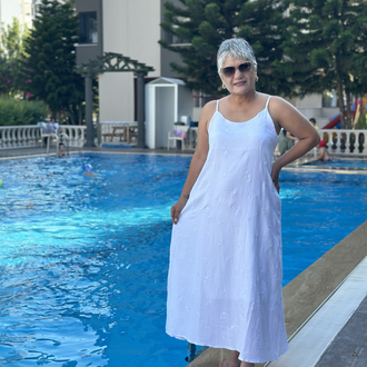 Beyaz elbise