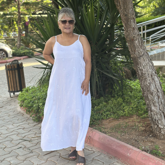 Beyaz elbise