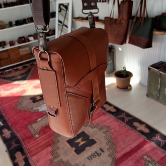 NOMADBAG OMUZ ÇANTASI