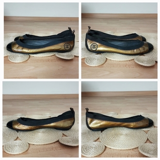 CC Logo Calfskin Ballet Flats