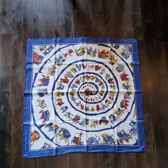 HERMÉS Silk Scarf 