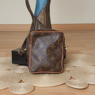 LOUİS VUİTTON Monogram Mini Danube