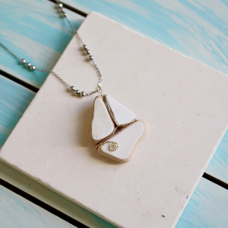 El Yapımı Deniz Seramiği Yelkenli Kolye