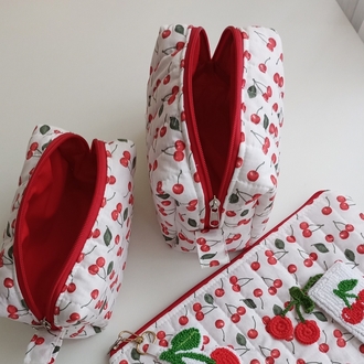 kiraz desenli düzenleyici set