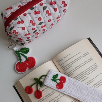 kiraz desenli düzenleyici ve kitap ayracı