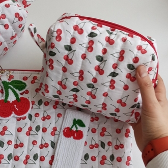 kiraz desenli düzenleyici set