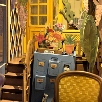 Kış bahçesi booknook
