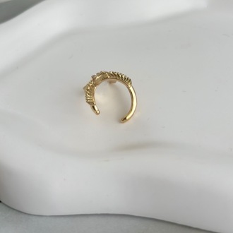 Vip 14K Ortası Taşlı Yıldız Kıkırdak Küpe