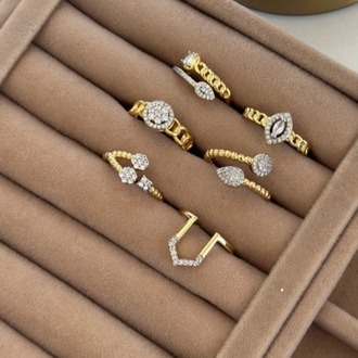 Vip 14K Mix Üçgen Uçlu Taşlı Yüzük