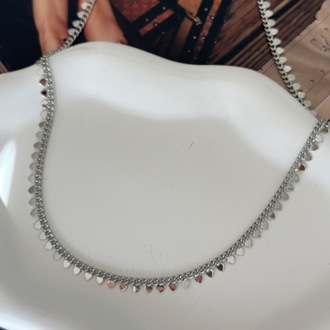 Vip Çoklu Kalp Detaylı Zincir Kolye