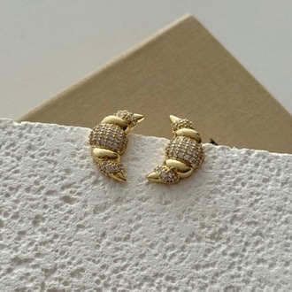 Özel Seri 14K Tombul Kruvasan Küpe