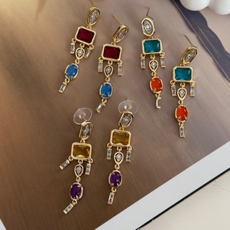 Özel Seri Renkli Taşlı Sallantılı Küpe ( Sarı)