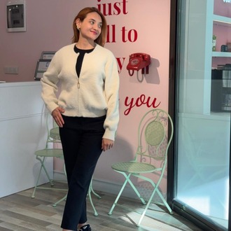 KASHA KAŞMİR DOKULU GOLD SİM GEÇİŞLİ KREM RENGİ FERMUARLI HIRKA
