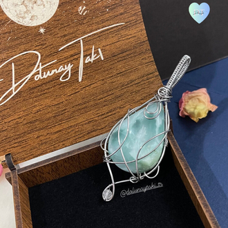 Hemimorphite Taşı Özel Tasarım Çelik Kolye (Ahşap Kutulu)