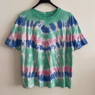 vintage unisex 90s t-shirt