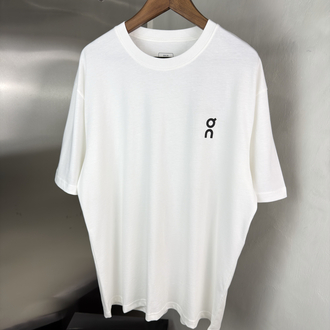 On Cloud Orjinal Etiketli T-Shirt Beyaz (Sırt Detay)