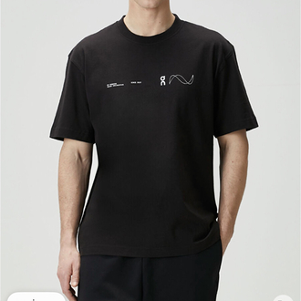 On Cloud Orjinal Etiketli T-Shirt Siyah (Sırt Detay)