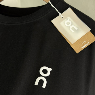On Cloud Orjinal Etiketli T-Shirt Siyah (Sırt Detay)