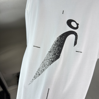 On Cloud Orjinal Etiketli T-Shirt Beyaz (Sırt Detay)