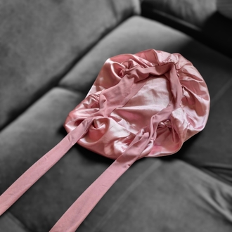 Pink bonnet