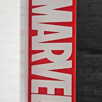 MARVEL Çizgi Roman Logolu Dekoratif ince stand