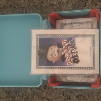 Monopoly Deal Oyun kutusu