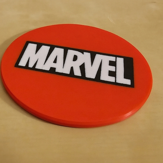 Marvel Temalı stand + 2 bardak altlığı