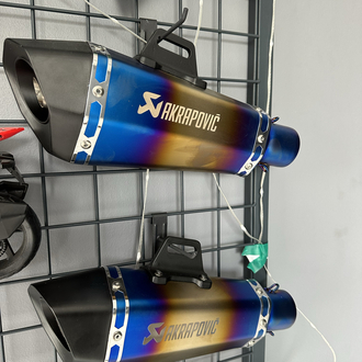 AKRAPOVIC BUKALEMUN SUSTURUCULU SÖK TAK