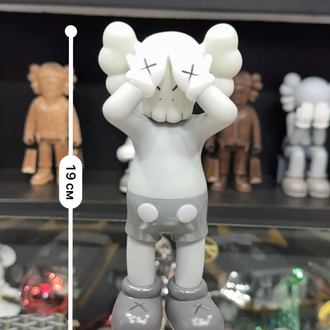 Kaws 19cm