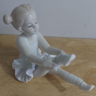 KR819 Porselen Balerin Love Rus 13x10cm I'm Sorry Bale Heykel Ev Dekorasyon 1 Adet