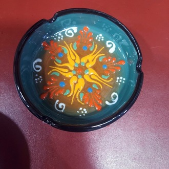 B151629102025 Büyük küllük Çap 10cm Yük 4 cm Seramik El Yapım 1 Adet