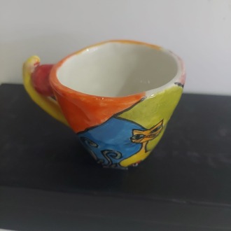 A6451055 Küçük Kupa El Yapım Yükseklik 7cm Genişlik 10cm Kedili Rengarenk Seramik 1 Adet