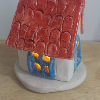 A8394832 Seramik Altlıklı Mumluk El Yapım 12x11cm Kırmızı Mavi Beyaz Obje 1 Adet