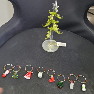 A62-0061 Yılbaşı Süsü Cam Çam Ağacı Halka ile Süslenmiş Dekoratif Obje Biblo 20cm