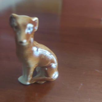 D195812052025 Yükseklik 6cm Genişlik 3cm Gürcistan Porselen Köpek 1 Adet