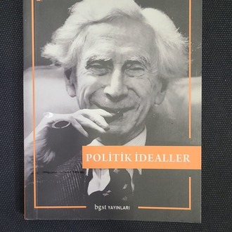 9789756165669 Politik İdealler Sosyoloji Yazar:Bertrand Russell Sayfa Sayısı:96