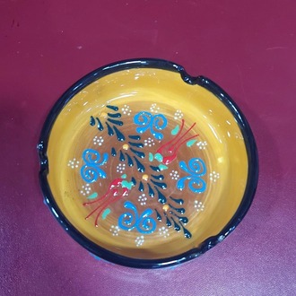 151629102025 Büyük küllük Çap 10cm Yük 4 cm Seramik El Yapım 1 Adet