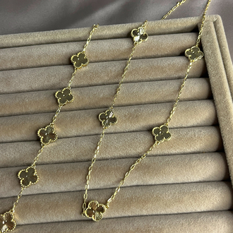 Aurine Clover