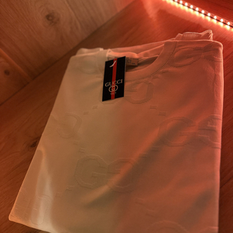 GUCCİ BEYAZ KAZAK