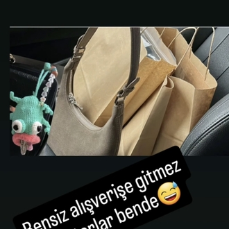 Anahtar yutan şaşkın kurbağa amigurumi anahtarlık 