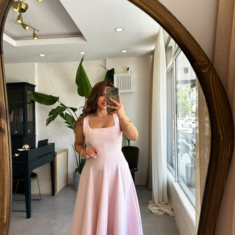 Pudra Pembe Kare Yaka Kuşaklı Elbise