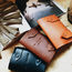 EH&CO THE ENVANTURER PASSPORT CASE - PASAPORT KILIFI