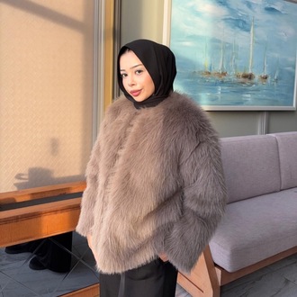 Beige Kürk