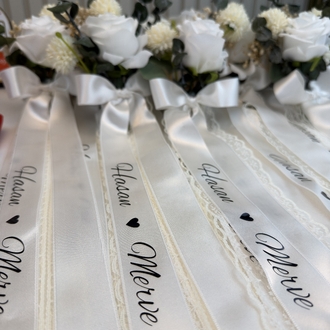 4 personalisierte Auto-Türdekorationen mit Blumen und Schleifen | EW-292968