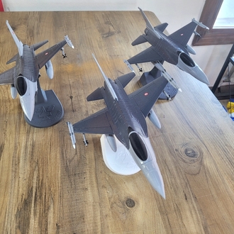 F-16 3D Maket uçak