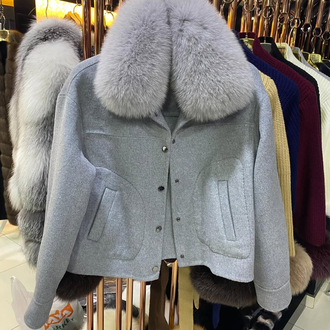 Cashmere Luis Cap