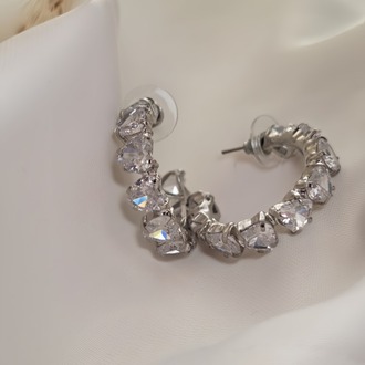 Kalp Zirkon Taşlı Antialerjik VİP Halka Silver Renk Küpe Antialerjik  - 1814