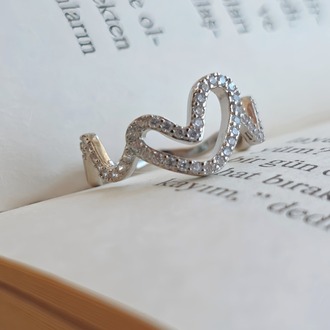 Ayarlanabilir Dalgalı Wavy Kalp Model Zirkon Taşlı Silver Renk Çelik Yüzük - 1763