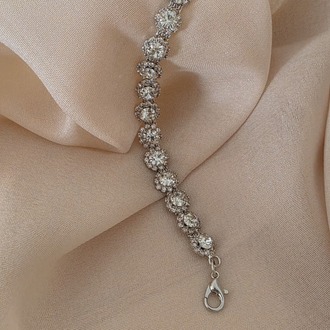 Çiçek Model Elmas Görünümlü Silver Renk Bileklik - 1800