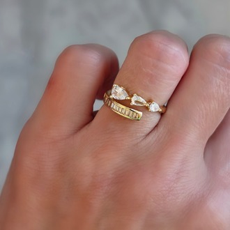 Ayarlanabilir Damla Model Zirkon Taşlı Gold Renk Çelik Yüzük- 1770